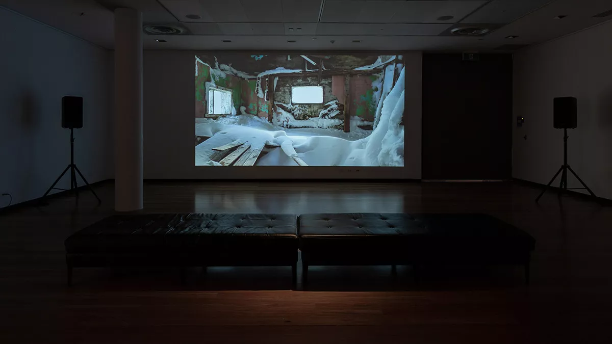 Polly Stanton, Three Rooms’, installation view, Town Hall Gallery, 2021. Photography by Christian Capurro