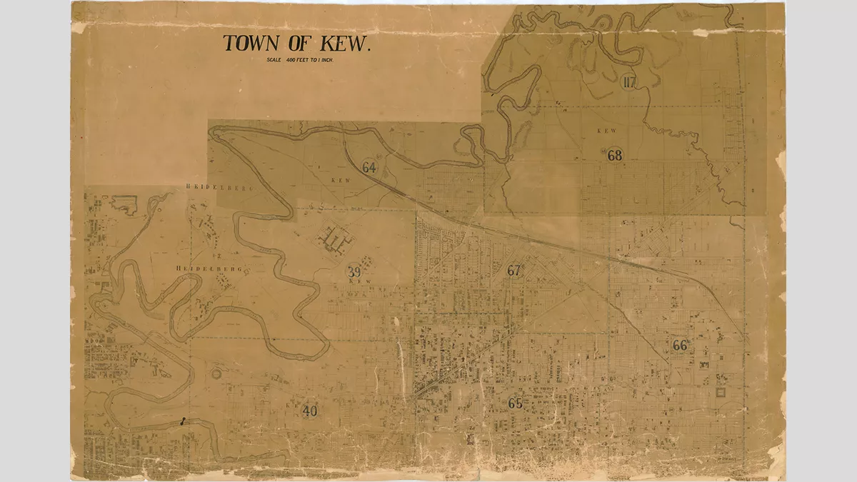 Map showing Kew in 1910 with the river bordering the suburb, main roads, and residential areas