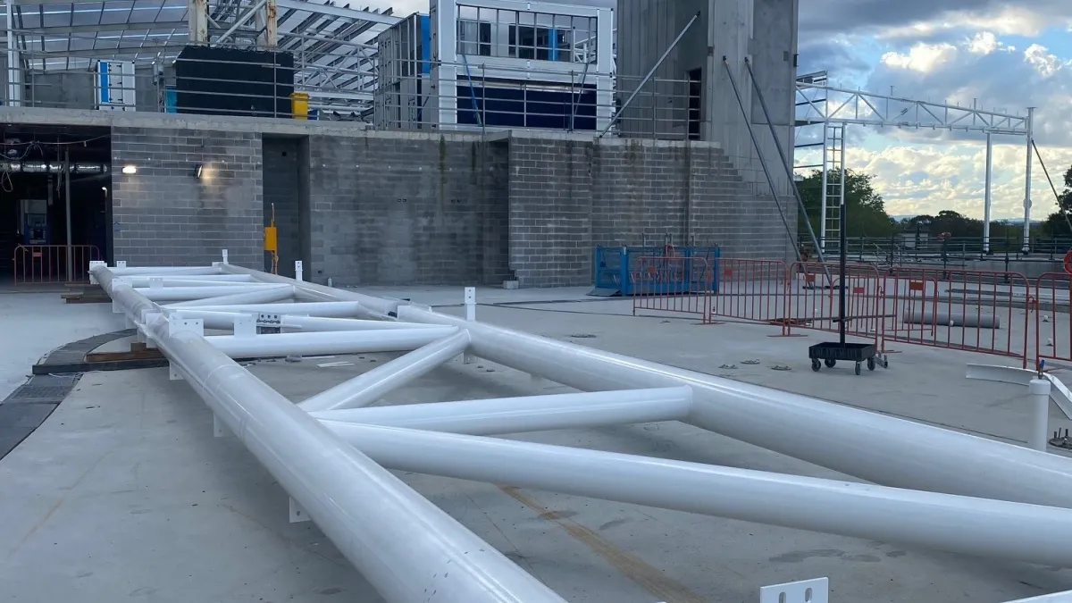 Pool steelwork delivered to sit.