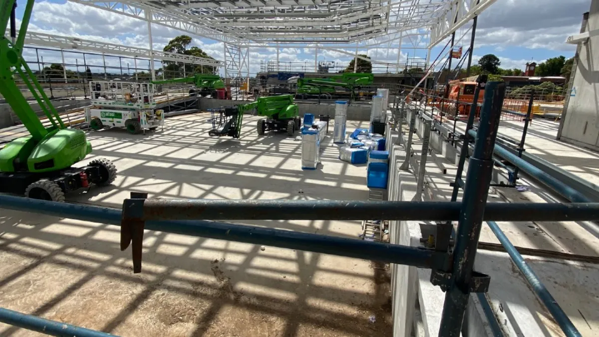 Kew Recreation Centre steel structure around pools