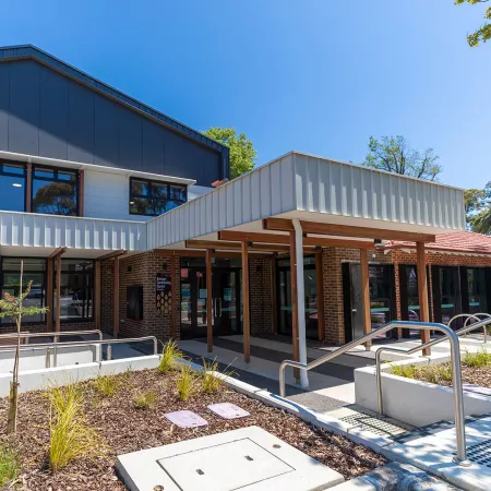 Exterior of Balwyn Community Centre